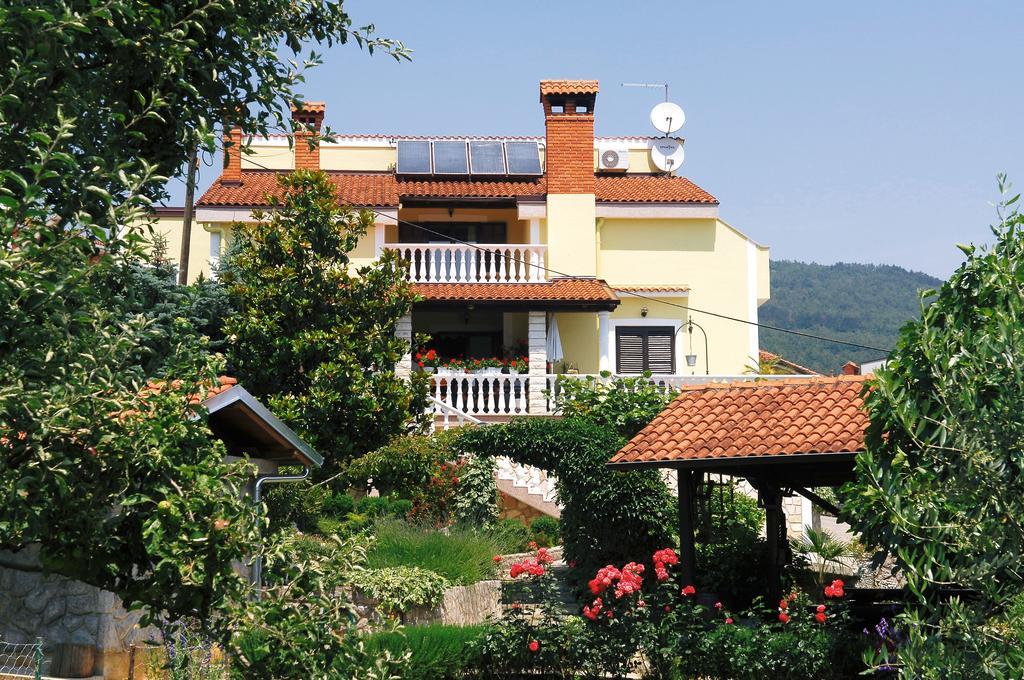 Apartments Petricic With Swimming Pool Ičići 외부 사진