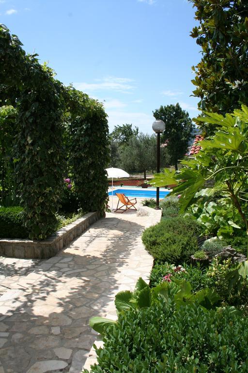 Apartments Petricic With Swimming Pool Ičići 외부 사진